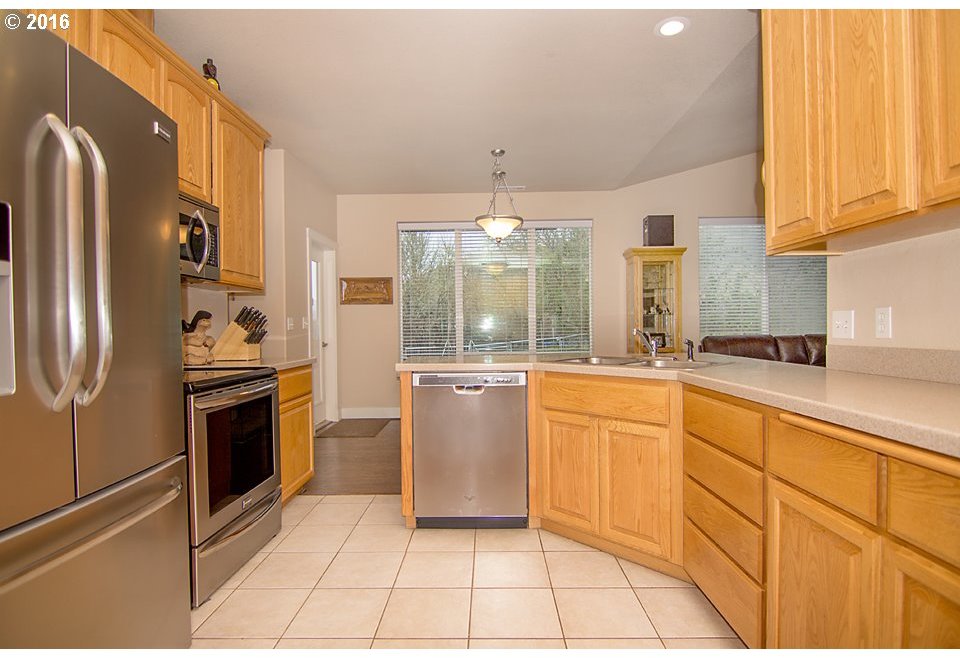 1606 Buckhorn Road Roseburg, OR 97470 - Photo 4 of 31 Gallery Image 4