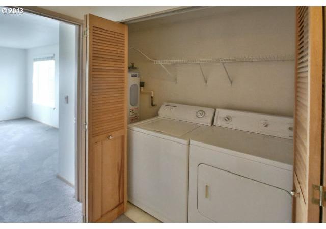 17564 Northwest Springville Road, Unit 14 Portland, OR 97229 - Photo 11 of 16 Gallery Image 11