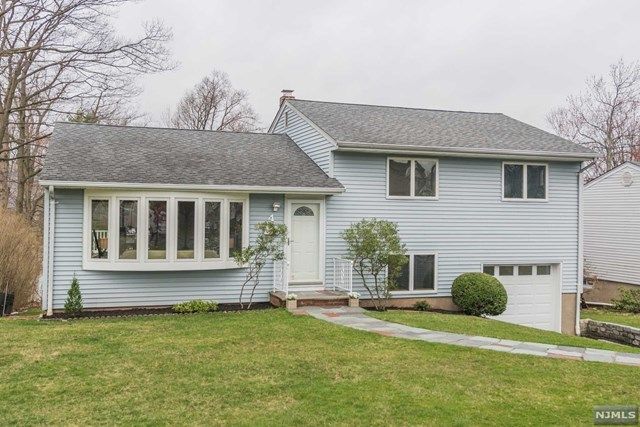 4 Bentley Road Cedar Grove, NJ 07009 - Photo 1 of 15
