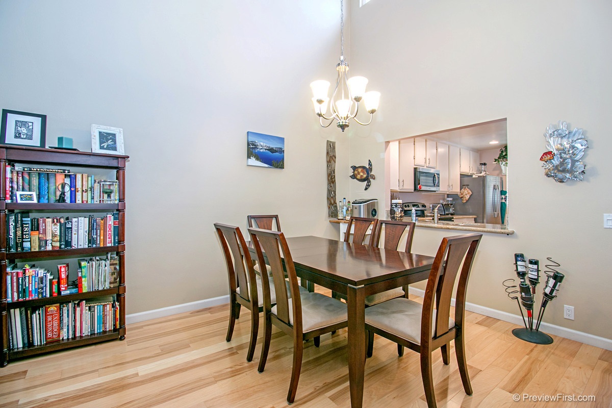 3121 Evening Way, Unit C La Jolla, CA 92037 - Photo 6 of 24