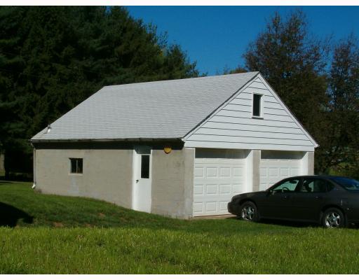 144 Beacon Road Renfrew, PA 16053 - Photo 2 of 3