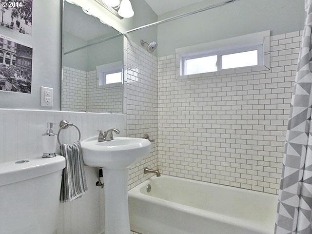 5312 Southeast Rural Street Portland, OR 97206 - Photo 7 of 16 Gallery Image 7