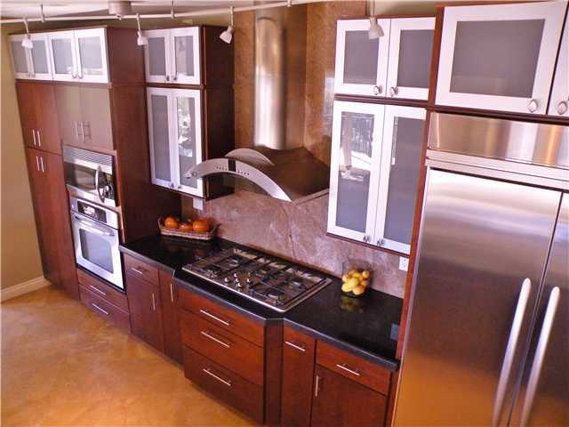 233 Ridge Terrace Encinitas, CA 92024 - Photo 8 of 24