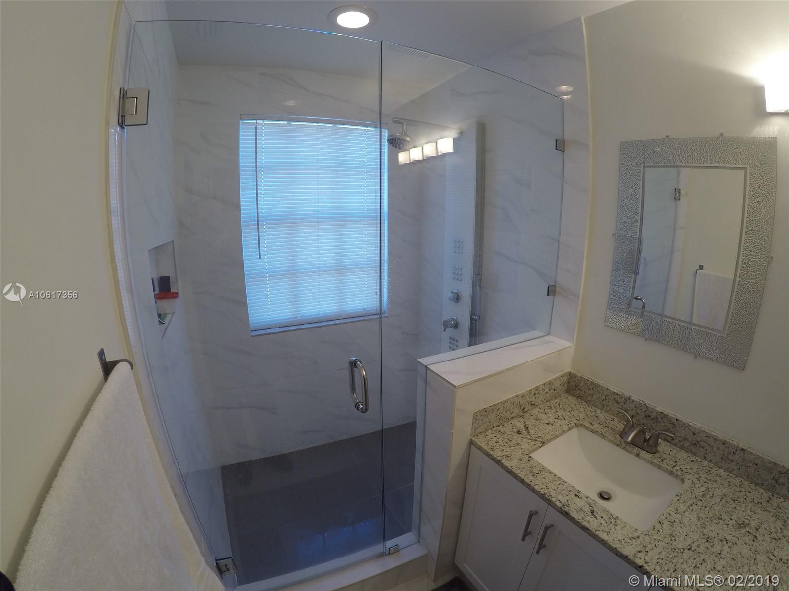 811 Southwest 178th Way Pembroke Pines, FL 33029 - Photo 26 of 51