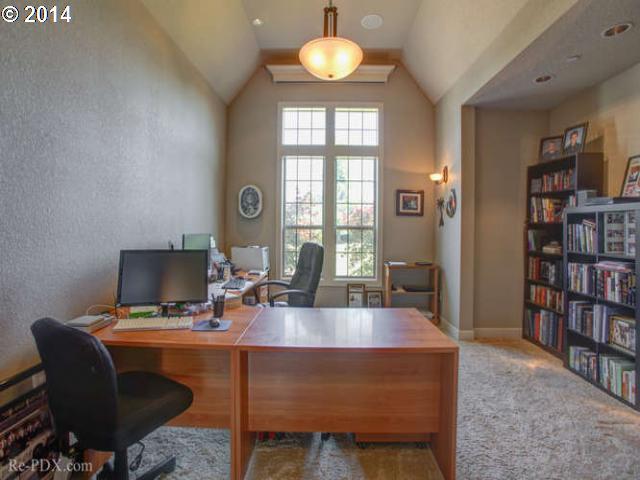 29248 Southeast Powell Valley Road Gresham, OR 97080 - Photo 7 of 16 Gallery Image 7