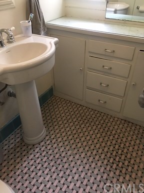 43 Corona Avenue Long Beach, CA 90803 - Photo 8 of 25