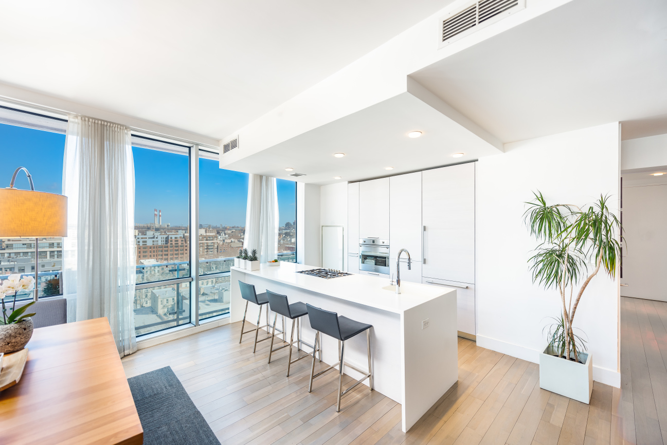 5-19 Borden Avenue, Unit 11I Queens, NY 11101 - Photo 2 of 14