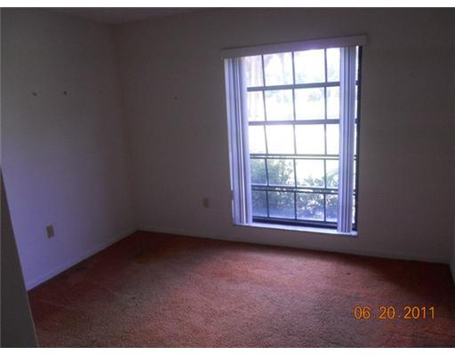 Inverrary Tamarac, FL 33319 - Photo 4 of 12