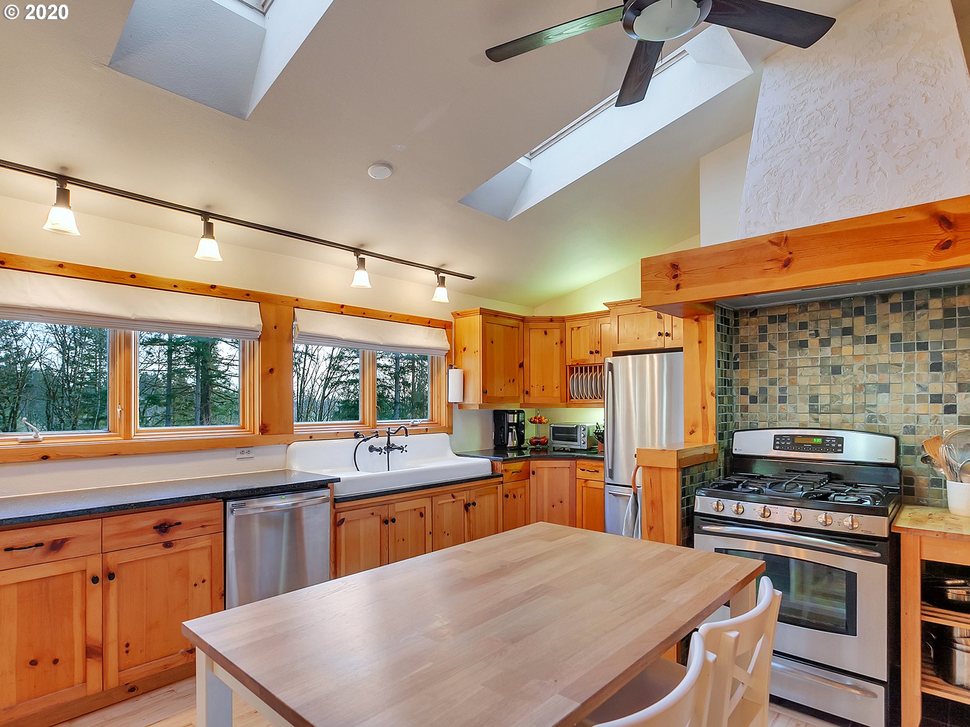 13626 Northwest Old Germantown Road Portland, OR 97231 - Photo 8 of 32 Gallery Image 8