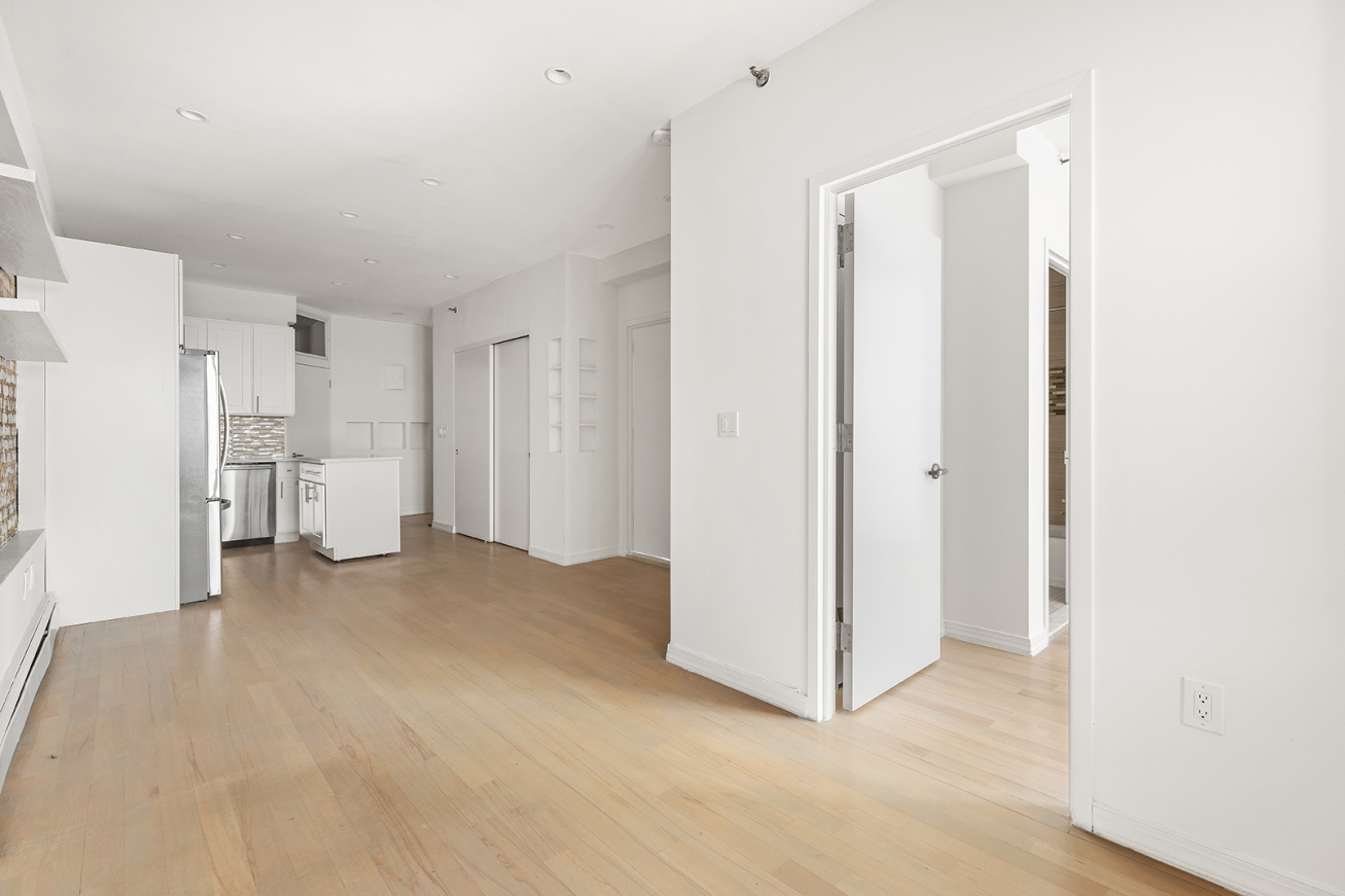 107 Avenue A, Unit 5R Manhattan, NY 10009 - Photo 3 of 10