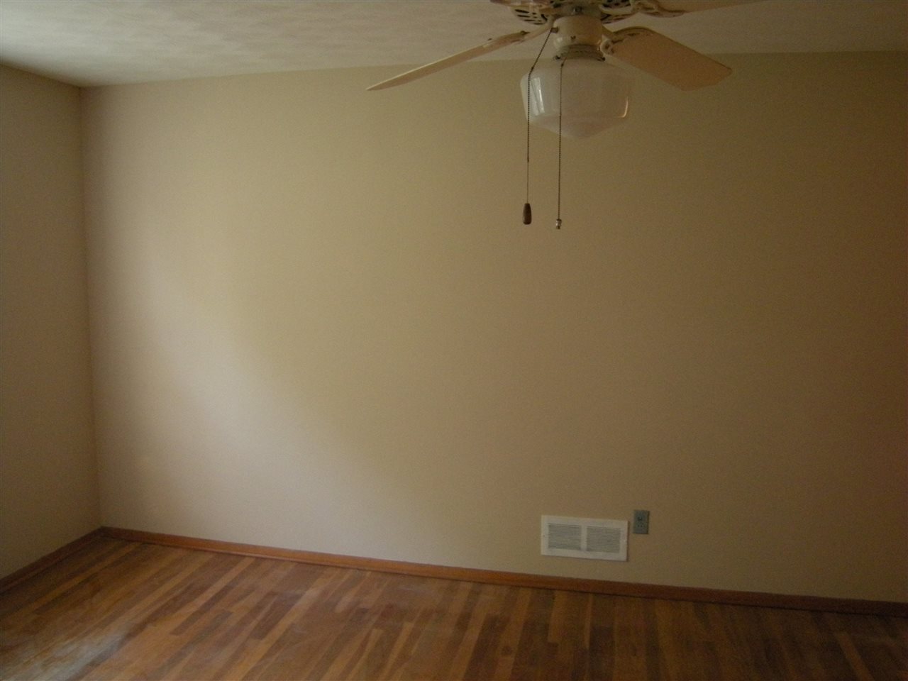 4608 Knight Arnold Road Memphis, TN 38118 - Photo 8 of 12 Gallery Image 8