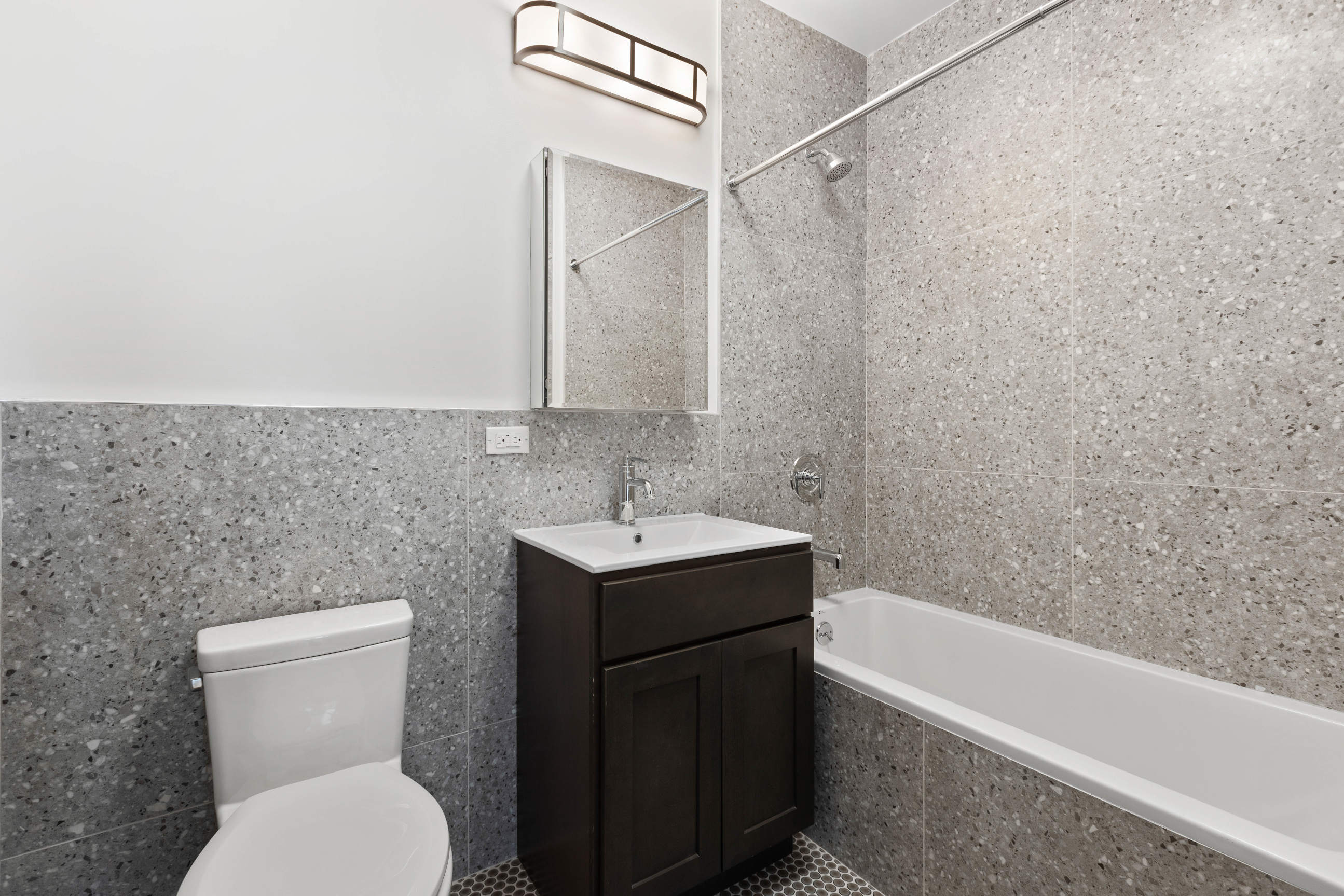 28 Roebling Street, Unit 2L Brooklyn, NY 11211 - Photo 7 of 9