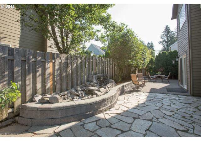 10285 Southwest Kent Court Tigard, OR 97224 - Photo 13 of 16 Gallery Image 13