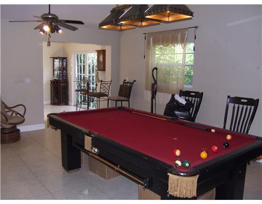 15450 Southwest 157th Terrace Miami, FL 33187 - Photo 10 of 12