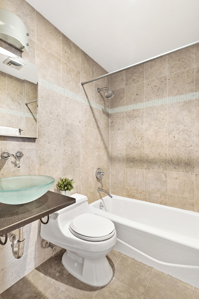 85 Hudson Avenue, Unit 4B Brooklyn, NY 11201 - Photo 7 of 11