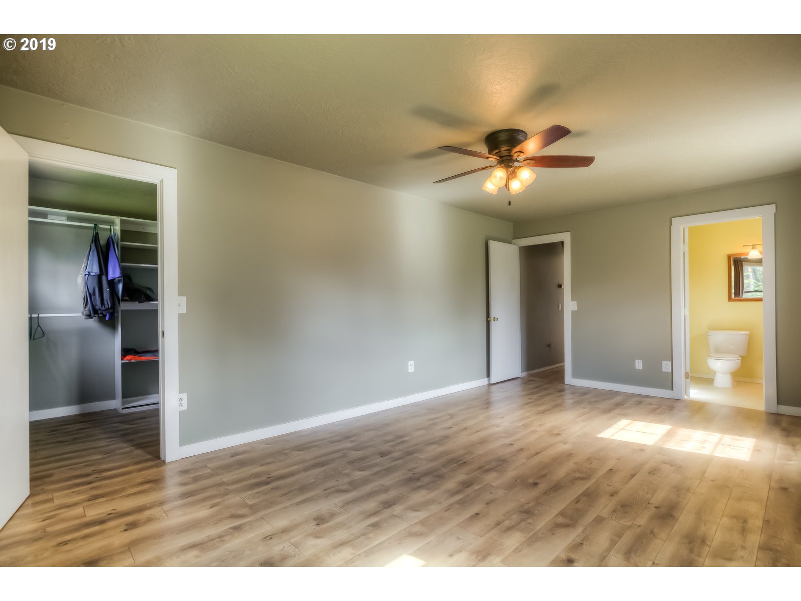435 Pioneer Road Dallas, OR 97338 - Photo 14 of 32