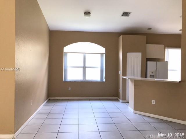 2305 Northeast 37th Road Homestead, FL 33033 - Photo 5 of 44