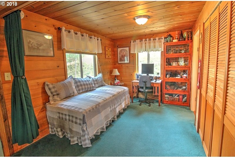 81588 Dufur Valley Road Dufur, OR 97021 - Photo 25 of 28 Gallery Image 25