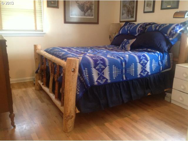 3372 Carnes Road Roseburg, OR 97471 - Photo 11 of 20 Gallery Image 11