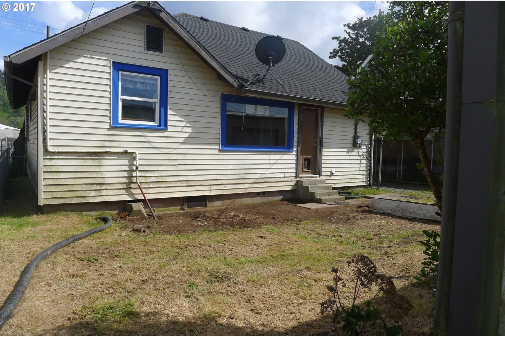 381 Hawthorne Avenue Reedsport, OR 97467 - Photo 18 of 28