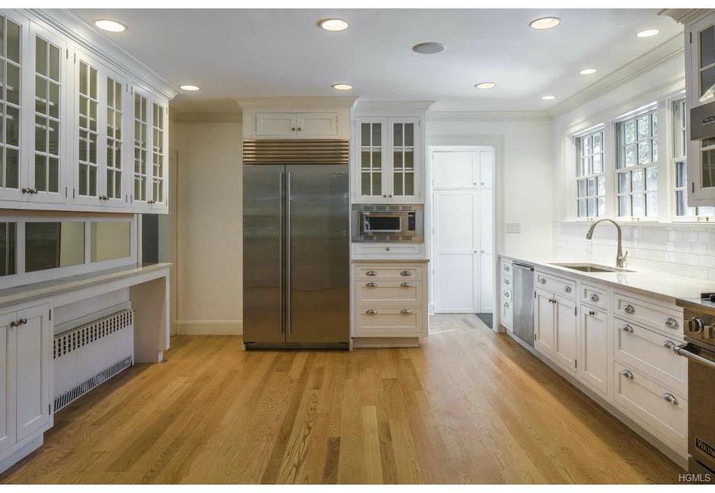 15 Sunnybrae Place Bronxville, NY 10708 - Photo 8 of 21