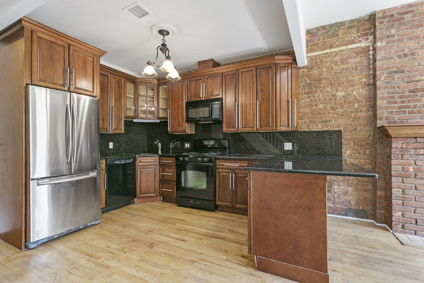 235 West 132nd Street, Unit 2 Manhattan, NY 10027 - Photo 4 of 11