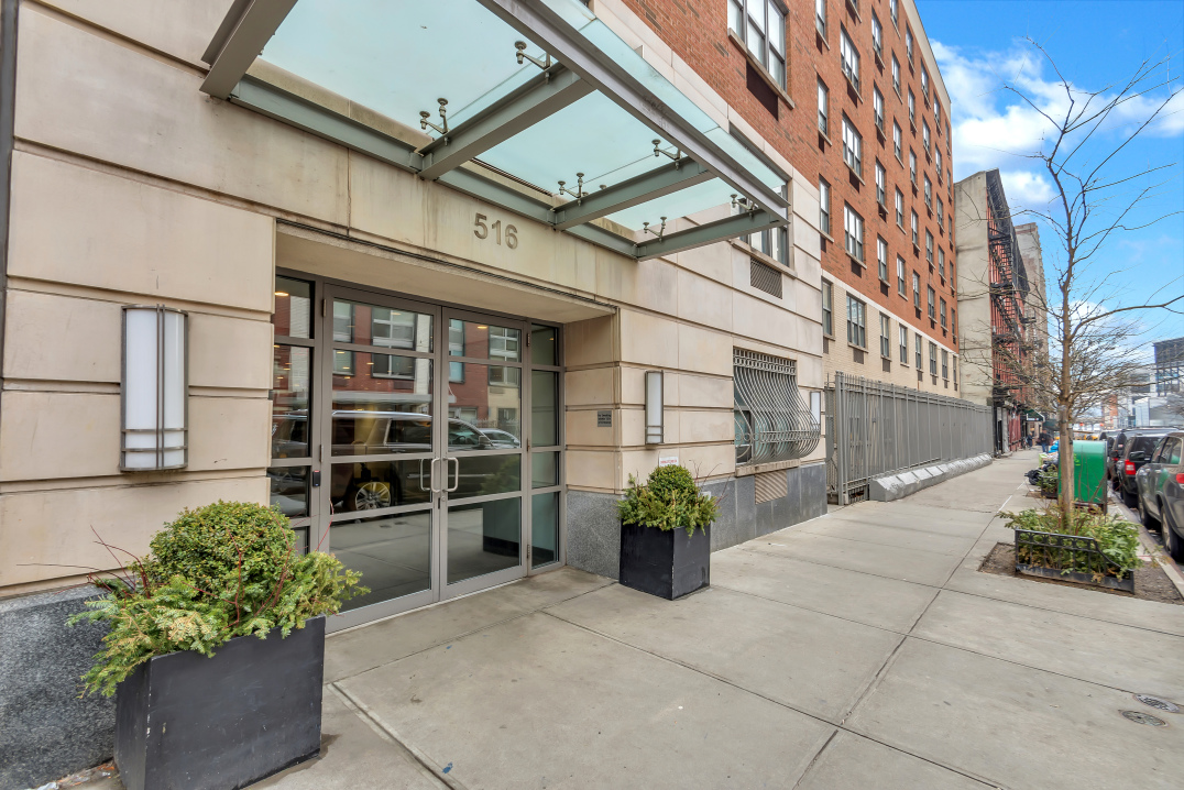 516 West 47th Street, Unit N6B Manhattan, NY 10036 - Photo 8 of 9