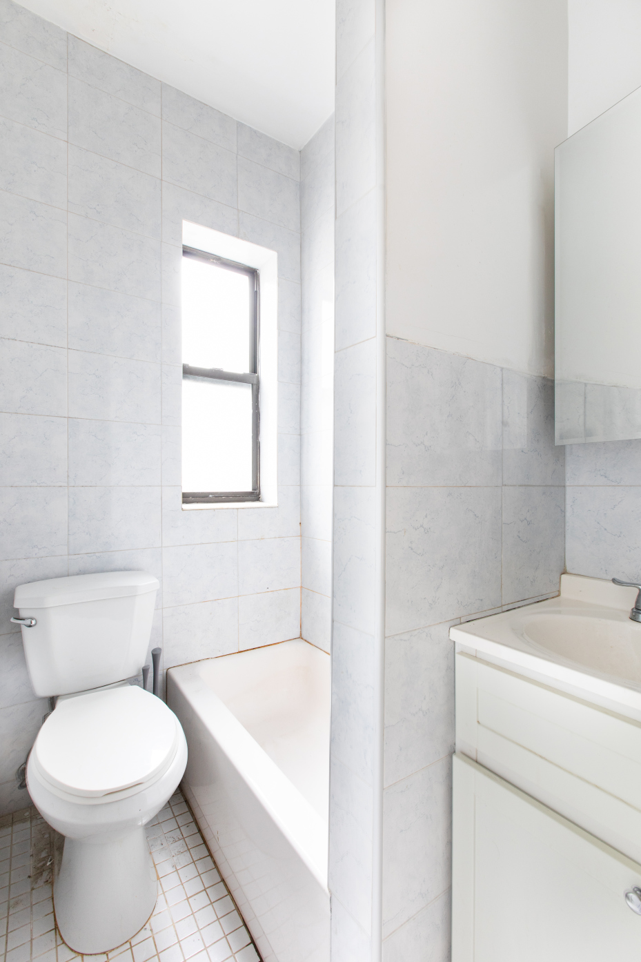 171 Meserole Street, Unit 27 Brooklyn, NY 11206 - Photo 6 of 8