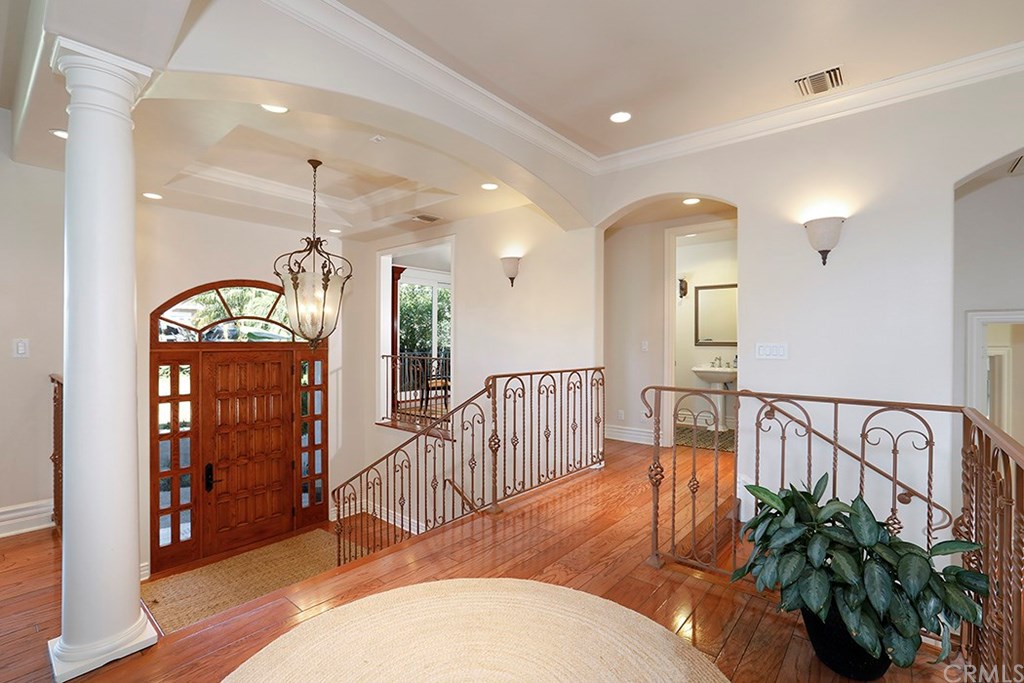 1356 Skyline Drive Laguna Beach, CA 92651 - Photo 9 of 35