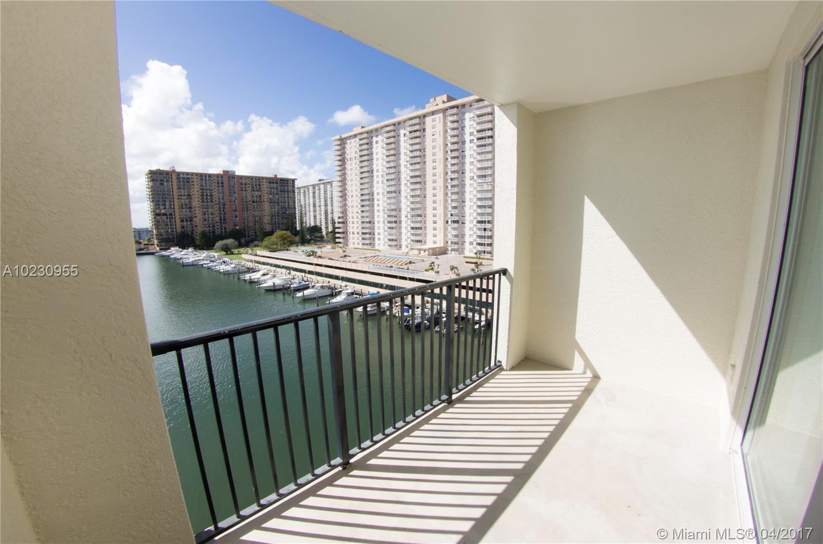 17150 North Bay Road, Unit 2708 Sunny Isles Beach, FL 33160 - Photo 4 of 35