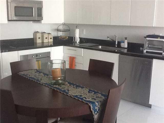 92 Southwest 3rd Street, Unit 2112 Miami, FL 33130 - Photo 10 of 16
