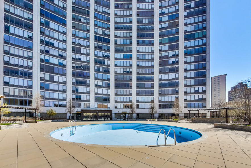 3930 N Pine Grove Ave, Chicago, IL 60613 - Photo 13 of 20