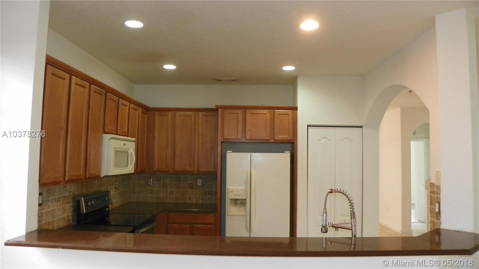 27522 Southwest 139th Place Homestead, FL 33032 - Photo 7 of 23