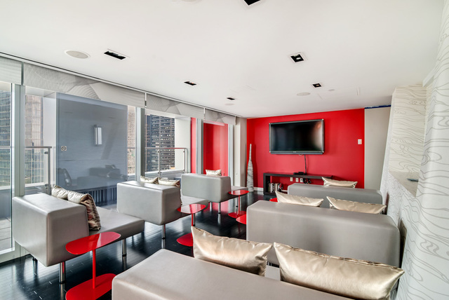 W Residences 123 Washington St, Manhattan, NY 10006 - Photo 8 of 12