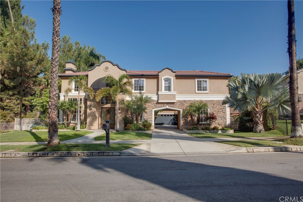 203 Franklin Avenue Redlands, CA 92373 - Photo 1 of 30