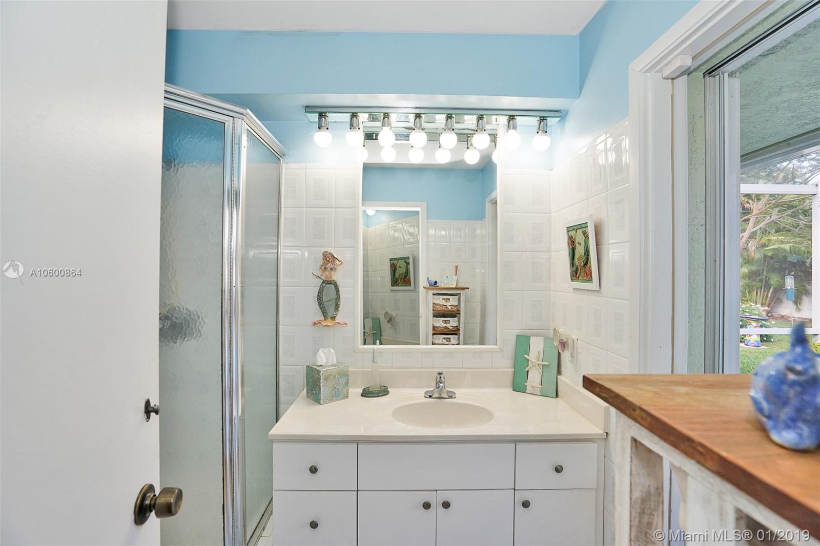 1706 North Park Road Hollywood, FL 33021 - Photo 14 of 54