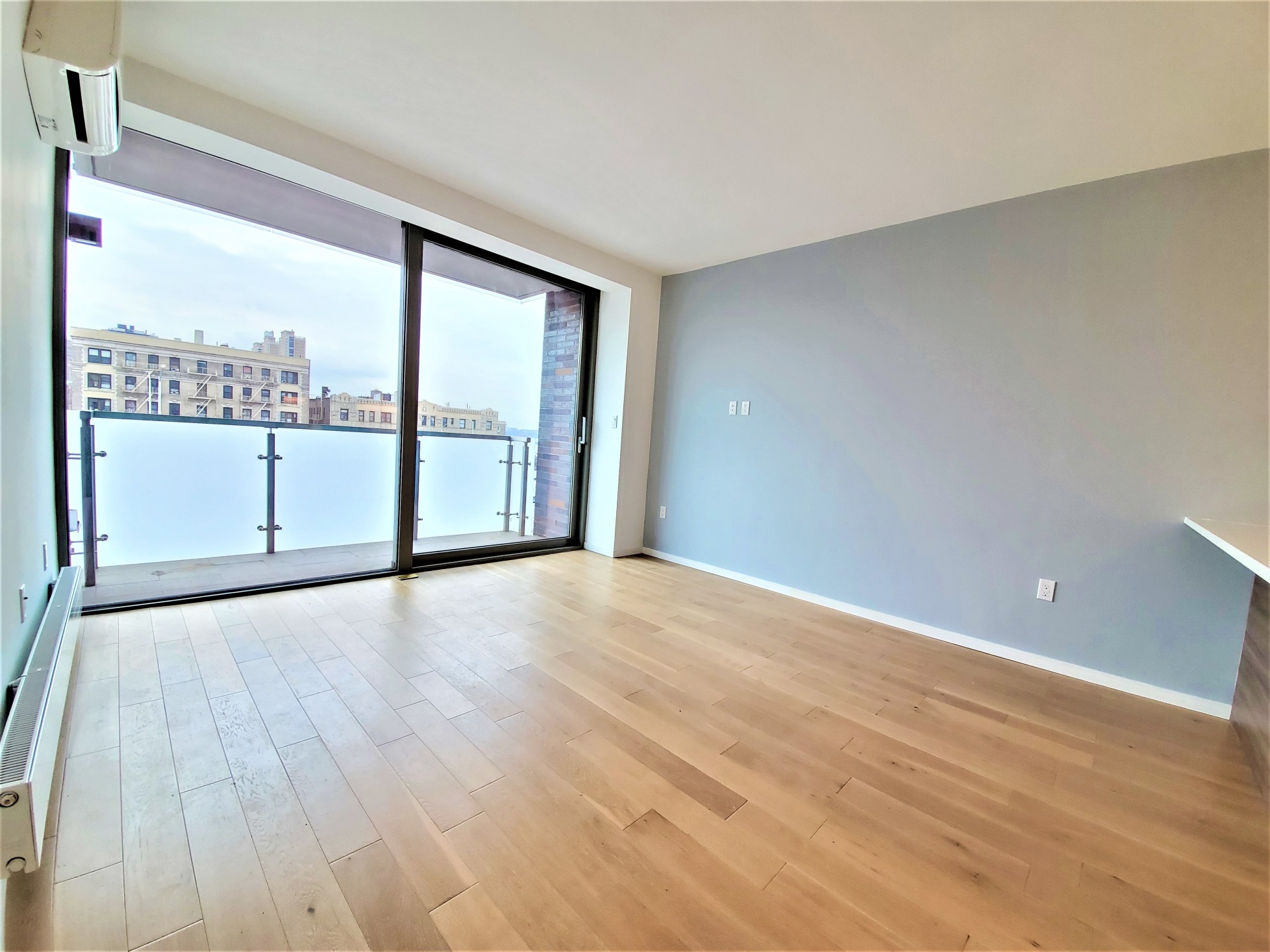 40 Pinehurst Avenue, Unit 4D Manhattan, NY 10033 - Photo 2 of 13