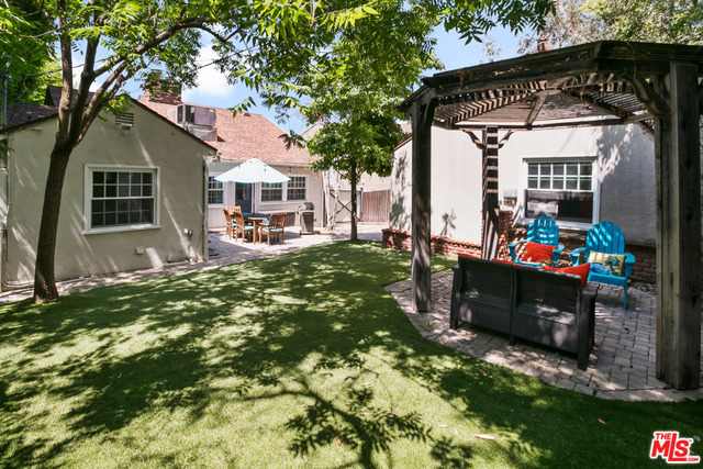 12164 Viewcrest Road Studio City, CA 91604 - Photo 16 of 20