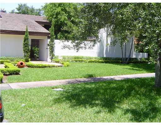 933 Hardee Road Coral Gables, FL 33146 - Photo 1 of 7 Gallery Image 1