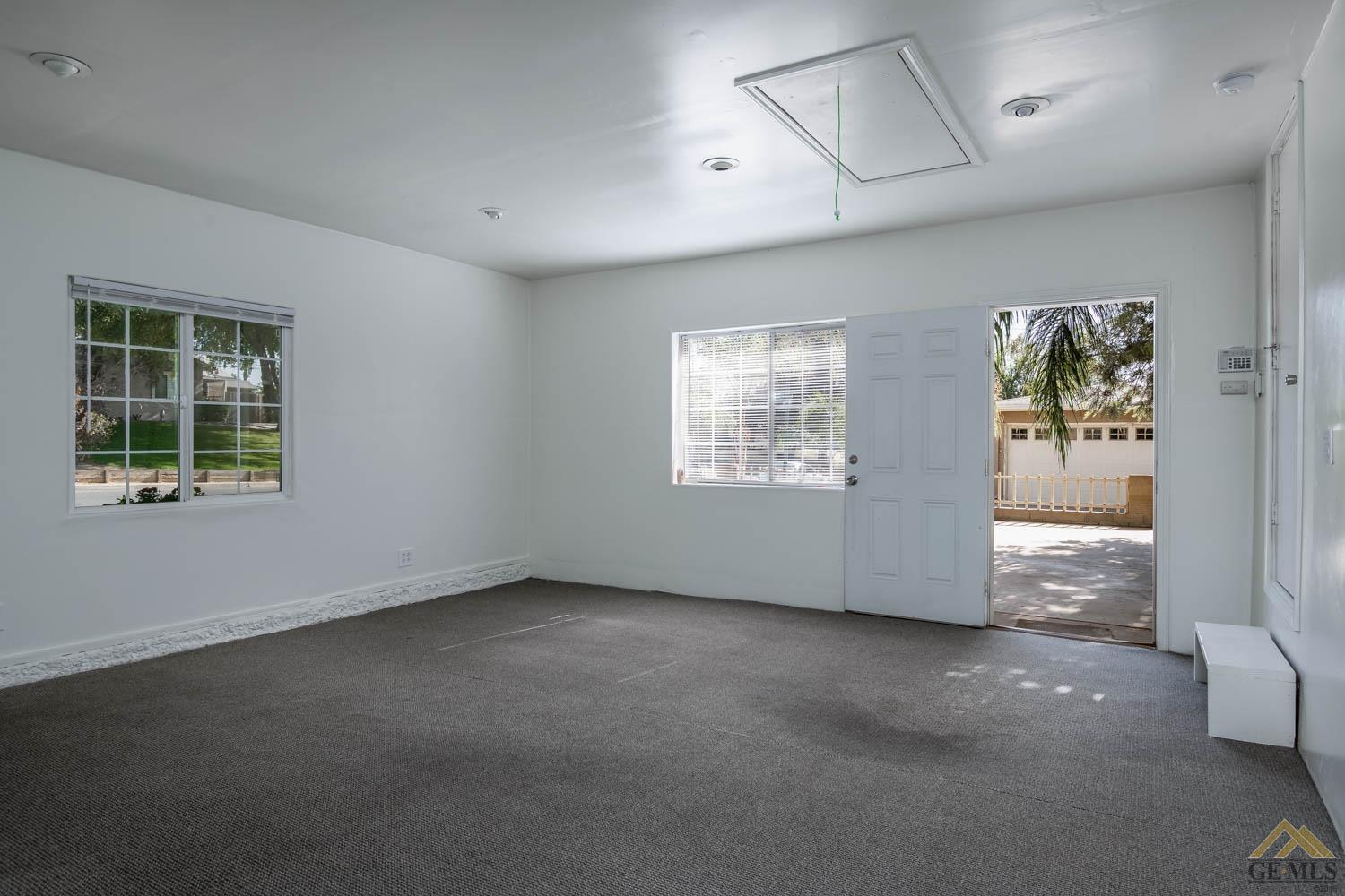 3014 Edwards Avenue Bakersfield, CA 93306 - Photo 9 of 32