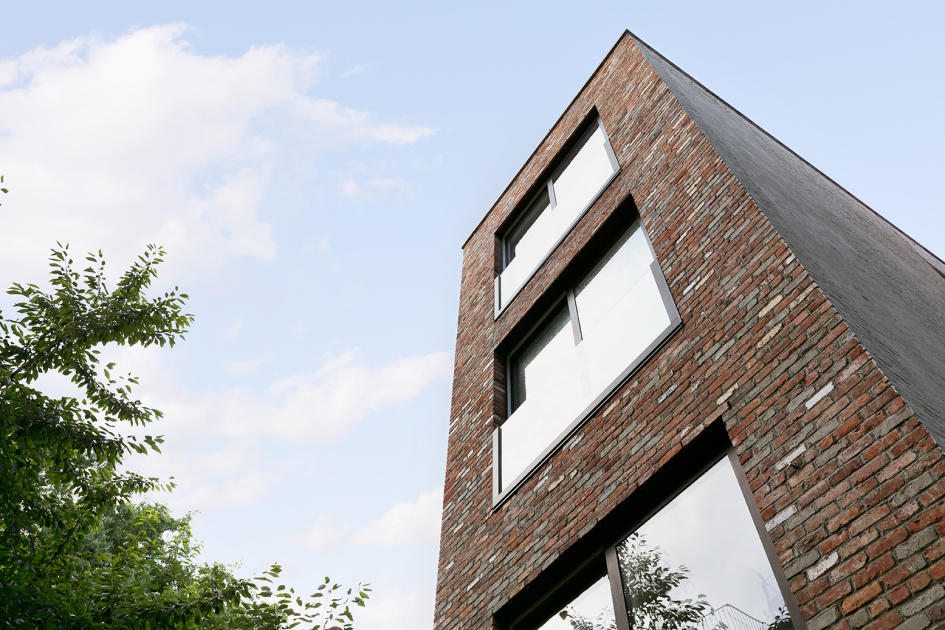 526 East 5th Street Manhattan, NY 10009 - Photo 10 of 11