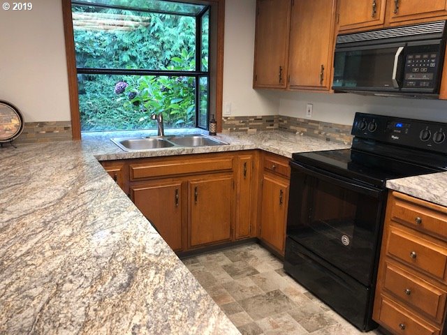 6764 Southwest Molalla Bend Road Wilsonville, OR 97070 - Photo 11 of 28 Gallery Image 11