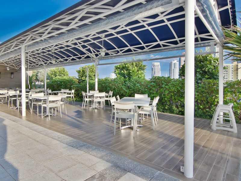 400 Alton Road, Unit PH06 Miami Beach, FL 33139 - Photo 31 of 33