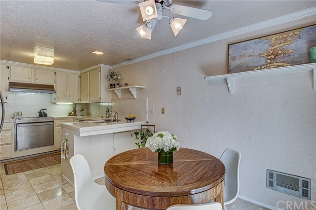 17 Cresta Verde Drive Rolling Hills Estates, CA 90274 - Photo 7 of 31