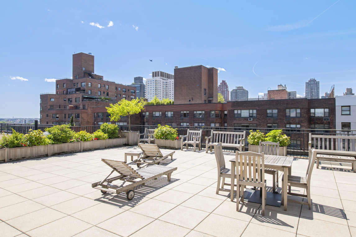 425 E 79th St, Manhattan, NY 10075 - Photo 13 of 13