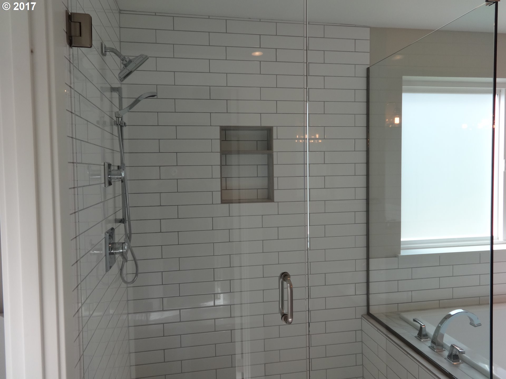 7445 Southwest 52nd Avenue Portland, OR 97219 - Photo 16 of 23 Gallery Image 16