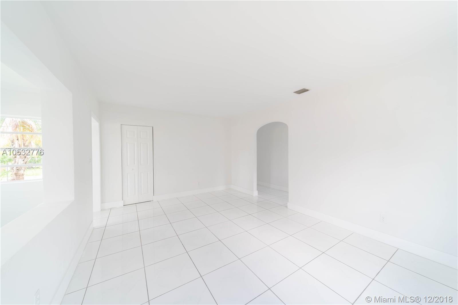 2376 Northwest 104th Street Miami, FL 33147 - Photo 10 of 17