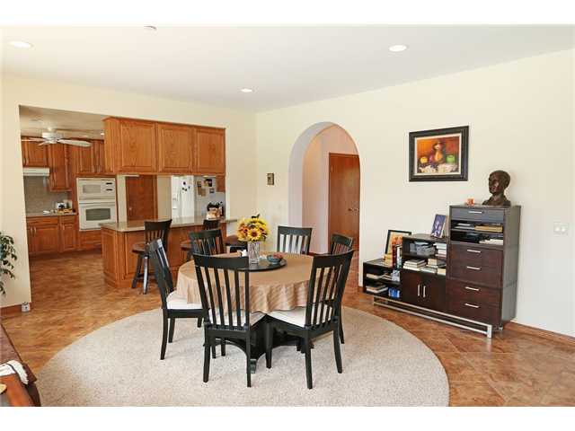 3593 Rosa Way Fallbrook, CA 92028 - Photo 8 of 25