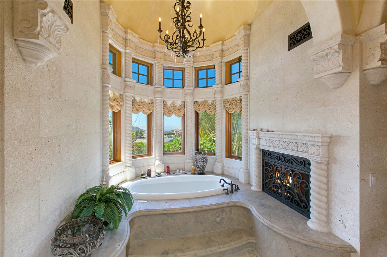 18441 Via Ambiente Rancho Santa Fe, CA 92067 - Photo 16 of 25