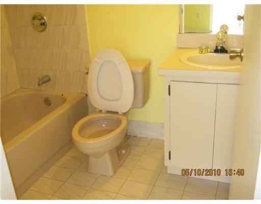 6110 Southwest 129th Place, Unit 1703 Miami, FL 33183 - Photo 3 of 5